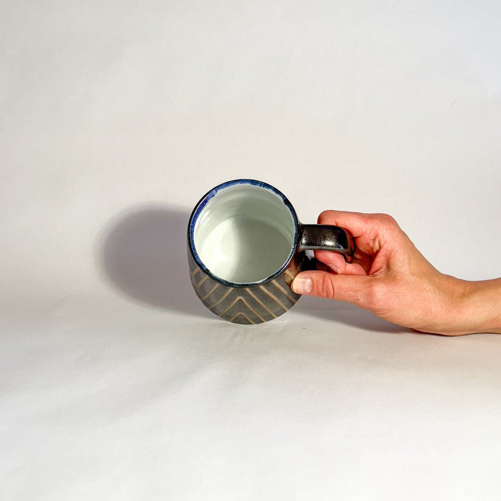 Triangle mug