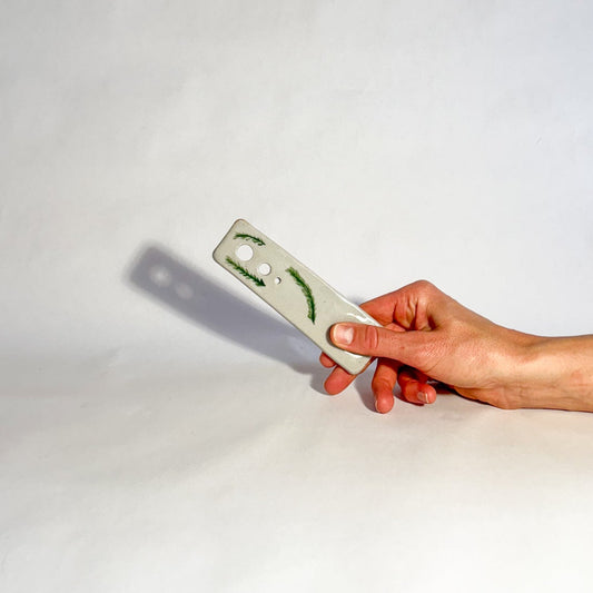 Handheld herb stripper