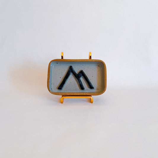 Mountain soap dish
